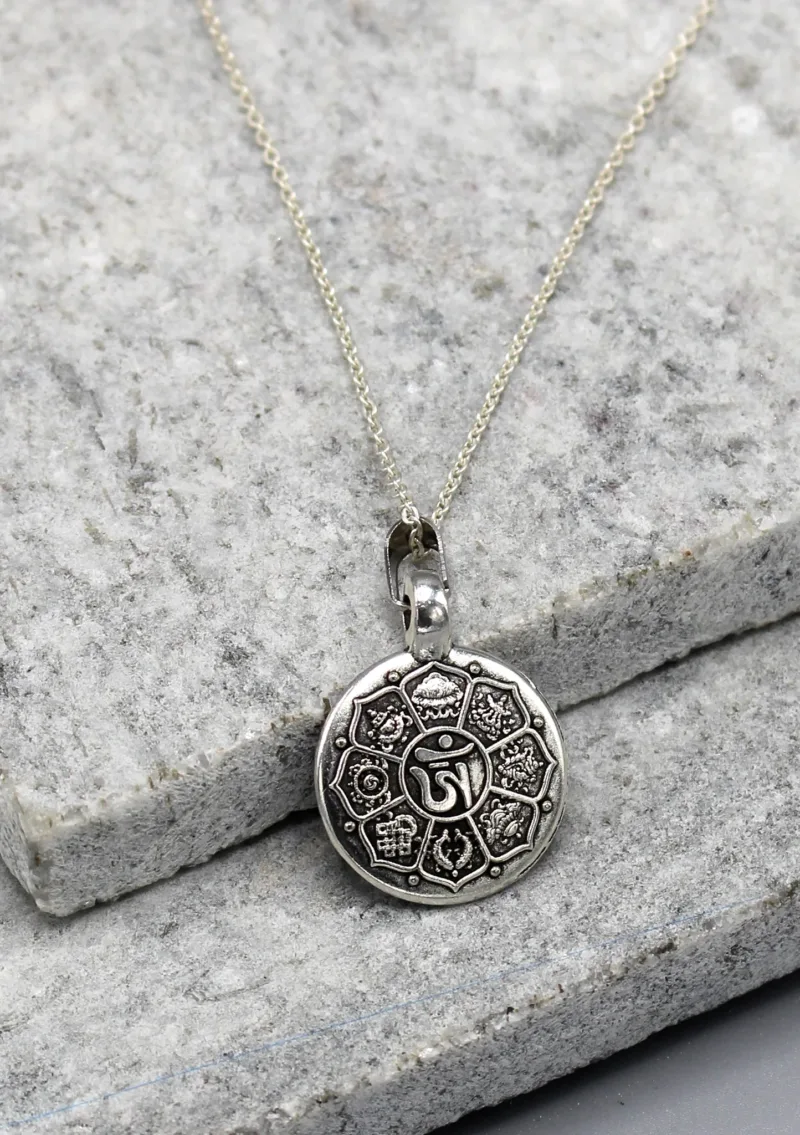 * pomyślnych symboli i mandala kalendarza amulet wisiorek z łańcuszkiem